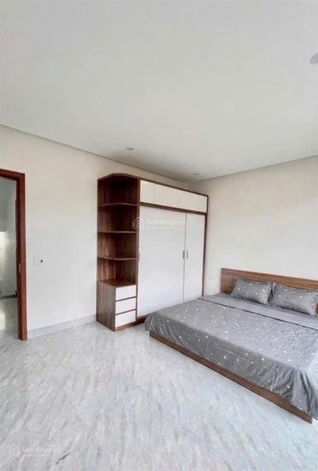 * giá sốc * nhà 2 tầng x 55m2  xe hơi đậu cửa ngay đầu nguyễn văn đậu, kề phú nhuận