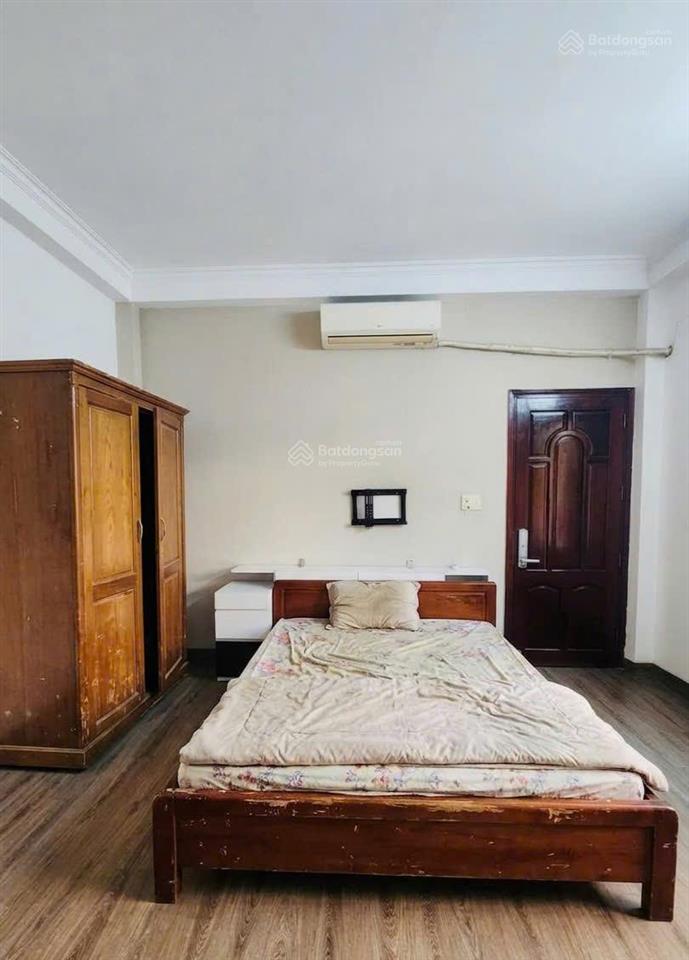 * giá sốc * nhà 2 tầng x 55m2  xe hơi đậu cửa ngay đầu nguyễn văn đậu, kề phú nhuận