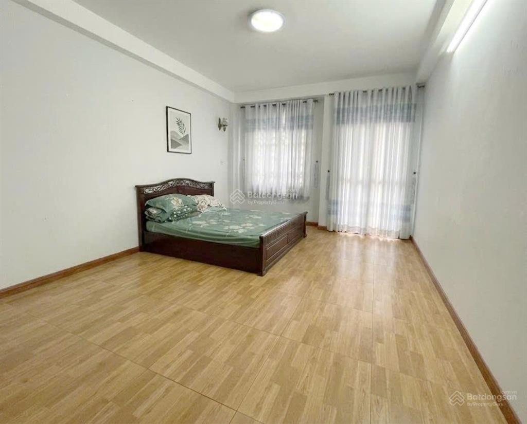 Hàng hiếm 7,5 tỷ * dt 72m2 x 2t  hẻm 2 xe hơi ra đường hoàng hoa thám, quận bình thạnh