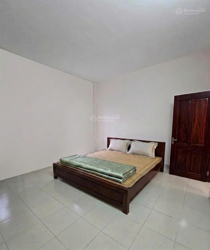 Giá tốt bán nhanh nhà 4 tầng x 47m2, xe hơi đậu cửa thông ra đường nguyễn văn đậu