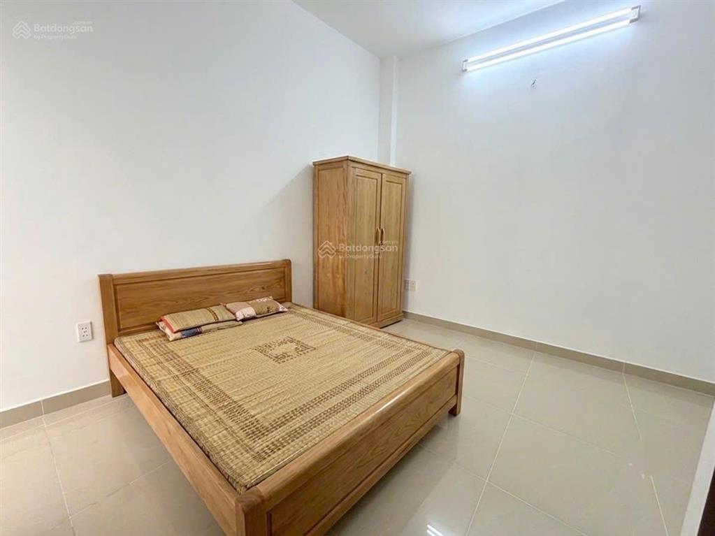 Nhà đẹp hẻm xe hơi bán gấp  4 tầng x 54m2 thông ra đường nguyễn văn đậu