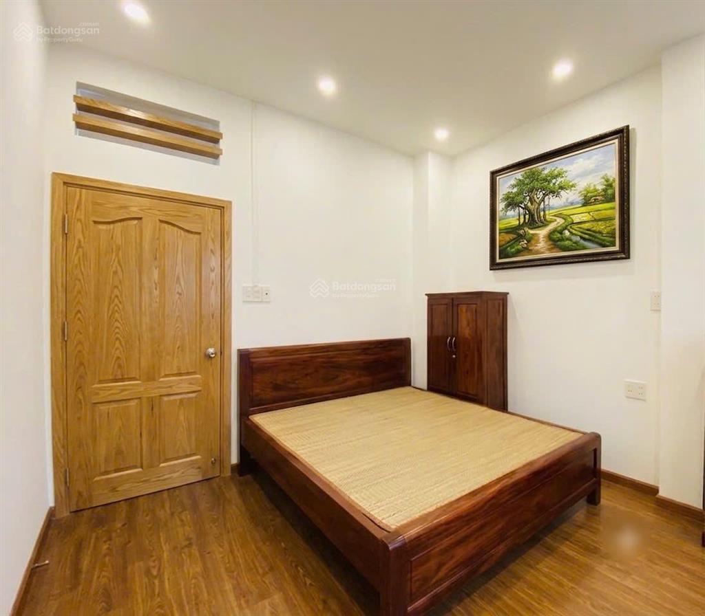 Nhà đẹp  3 tầng x 35m²  hẻm lớn 7m  2 xe hơi  gần 100m ra nguyễn văn trỗi, phú nhuận
