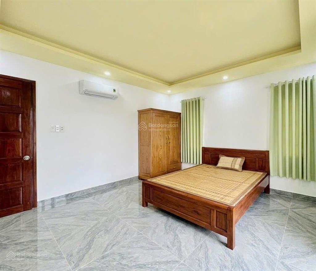 Giá tốt  bán 5 tầng nhà mới  xe hơi đậu cửa thông ra đường đặng văn ngữ  q. phú nhuận
