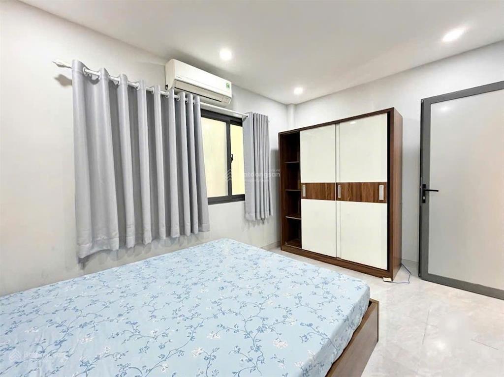 Nhà đẹp hẻm xe hơi rộng 6m ra phan đình phùng  5 tầng x 43m²  giá tốt