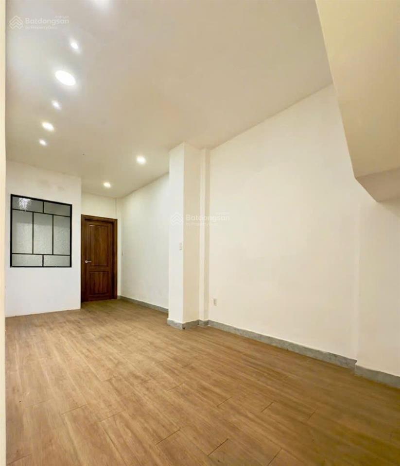 Nhà đẹp hẻm xe hơi rộng 6m ra phan đình phùng  5 tầng x 43m²  giá tốt