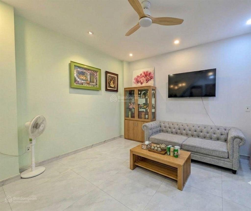 Nhà đẹp 52m2x2 tầng  hẻm xe hơi thông ra nguyễn văn công