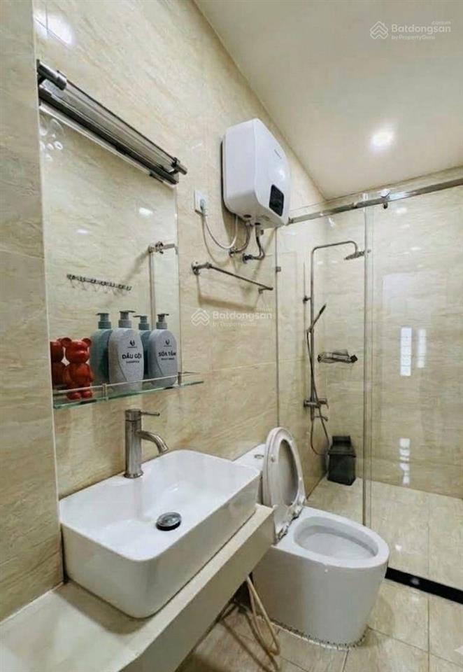 Nhà đẹp 52m2x2 tầng  hẻm xe hơi thông ra nguyễn văn công