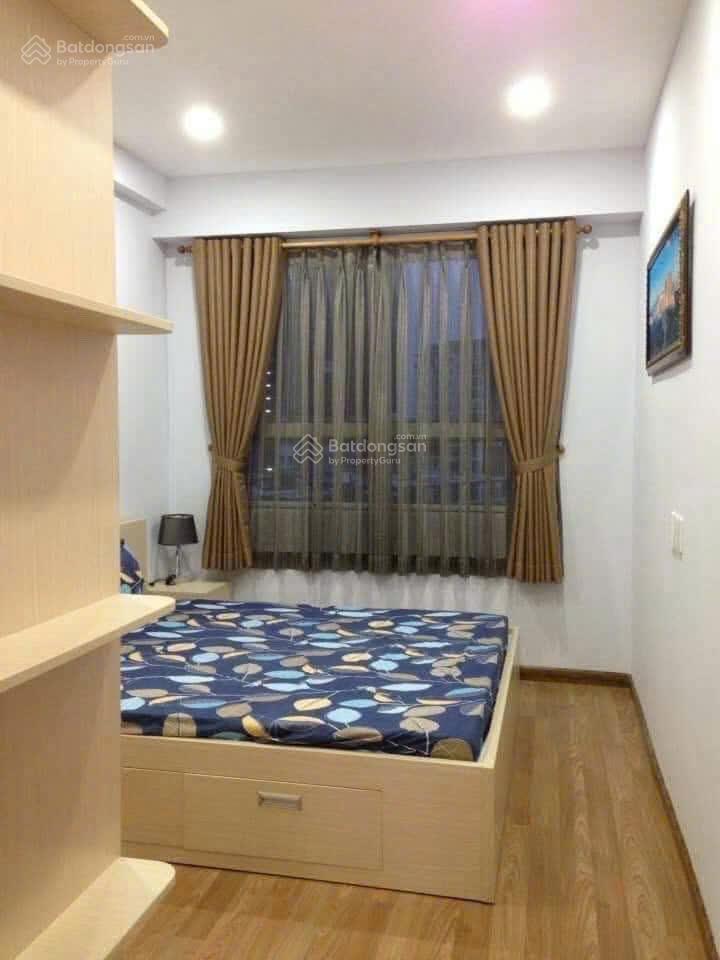 Cho thuê căn 2p ngủ c/c hoa sen lạc long quân giá 11tr/th