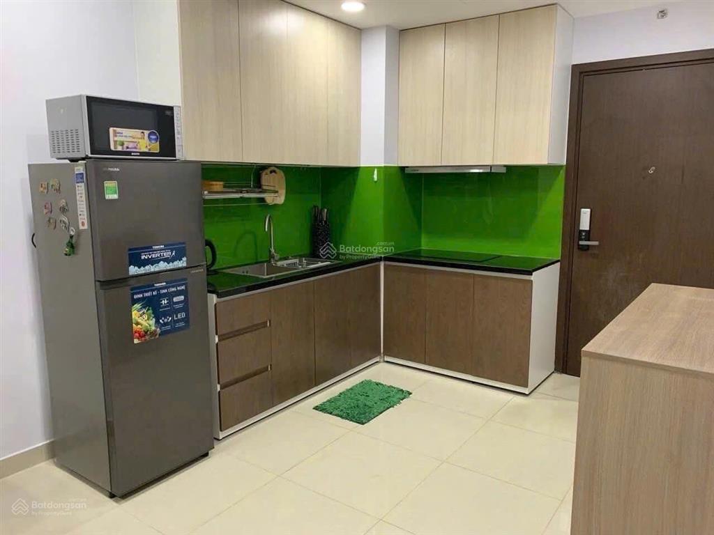 Cho thuê căn 2p ngủ c/c hoa sen lạc long quân giá 11tr/th