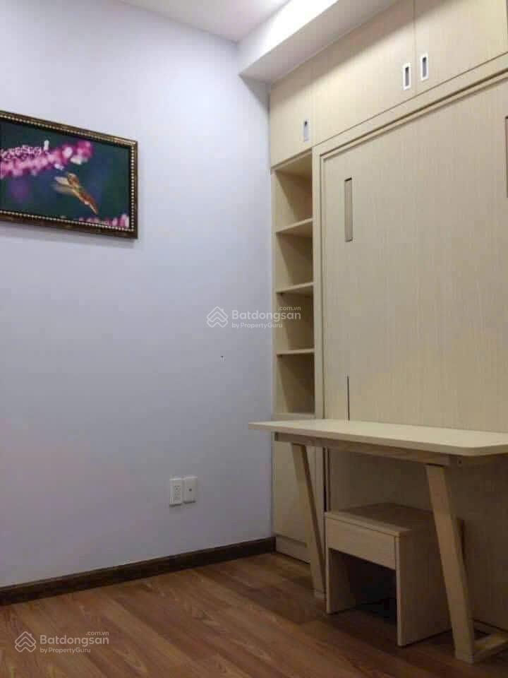 Cho thuê căn 2p ngủ c/c hoa sen lạc long quân giá 11tr/th