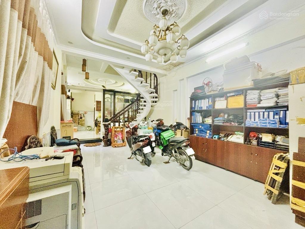 Gấp, 1 sẹc thống nhất, 105m2, 4 tầng, ngang 5,5m, nở hậu, hxh lt, chỉ hơn 8 tỷ