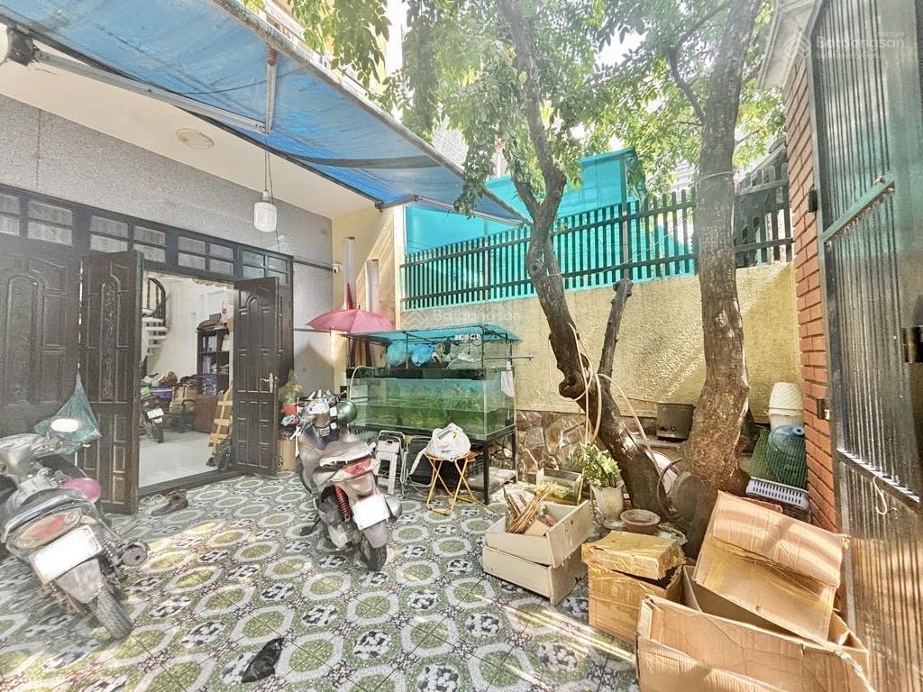 Gấp, 1 sẹc thống nhất, 105m2, 4 tầng, ngang 5,5m, nở hậu, hxh lt, chỉ hơn 8 tỷ