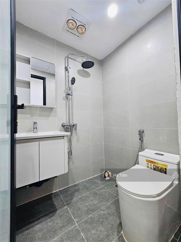 Tòa apartment tôn đức thắng,81m* 18p, dòng tiền 150tr/th, ô tô đỗ 30m, ngõ thông, 3 thoáng, view hồ
