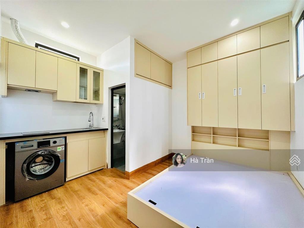 Toà chdv hào nam, 81m2*7t thang máy, 18 pkk, 2 thoáng vĩnh viễn, ngõ thông, sổ cc, sát ga cát linh.