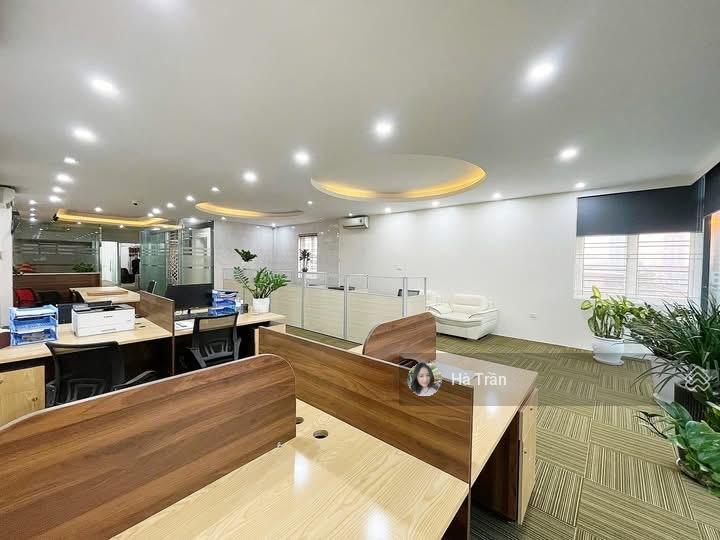 Gấp! sàn vp vương thừa vũ 130m2 chỉ 26tr/tháng, sẵn nội thất vp vào làm ngay, bảo vệ 24/7