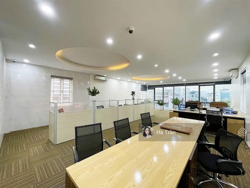 Gấp! sàn vp vương thừa vũ 130m2 chỉ 26tr/tháng, sẵn nội thất vp vào làm ngay, bảo vệ 24/7
