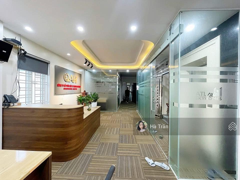 Gấp! sàn vp vương thừa vũ 130m2 chỉ 26tr/tháng, sẵn nội thất vp vào làm ngay, bảo vệ 24/7