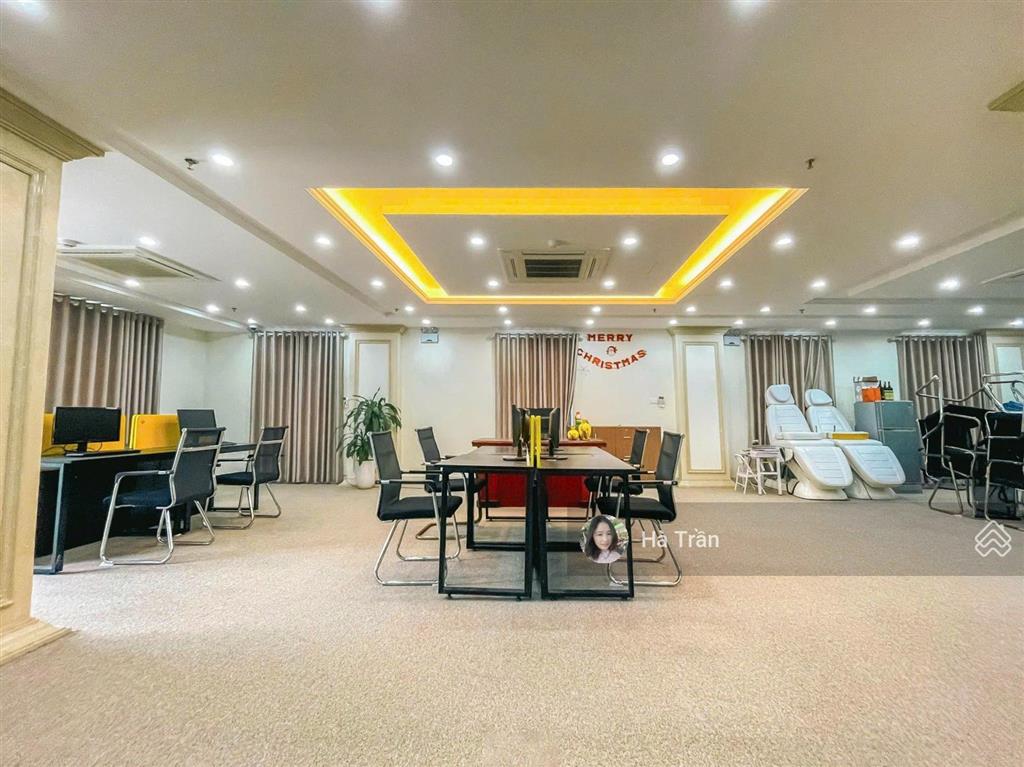 Rẻ vô địch! sàn vp xã đàn 200m2 chỉ 35tr/tháng, mặt tiền 13m, thông sàn, thang máy, hầm xe, bảo vệ