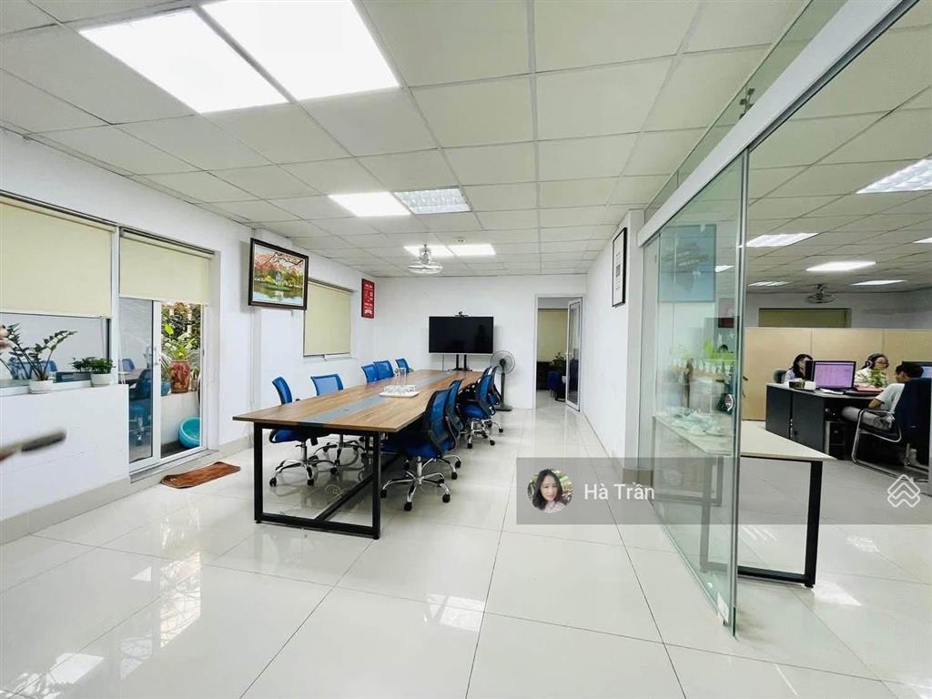 Căn góc! sàn vp thái hà 165m2 cho thuê 31tr/tháng, miễn phí dịch vụ, thang máy, bảo vệ, hầm xe