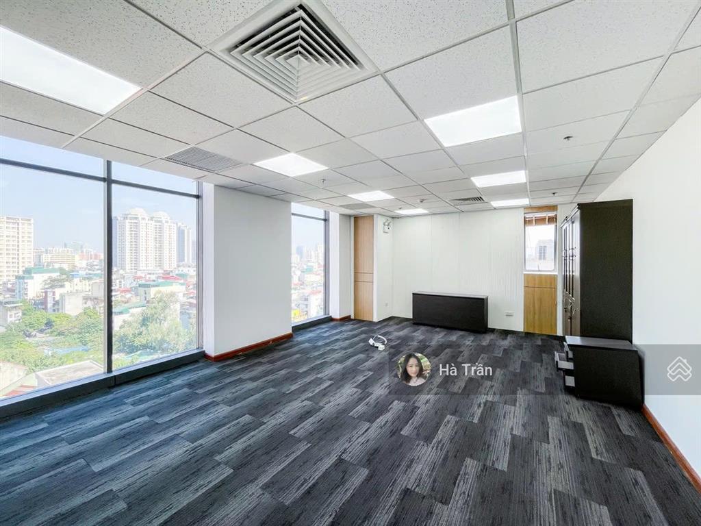 Giảm mạnh! sàn vp phố duy tân 110m2 cho thuê 31,5tr/tháng, 2 hầm xe, 3 thang máy, pccc nghiệm thu