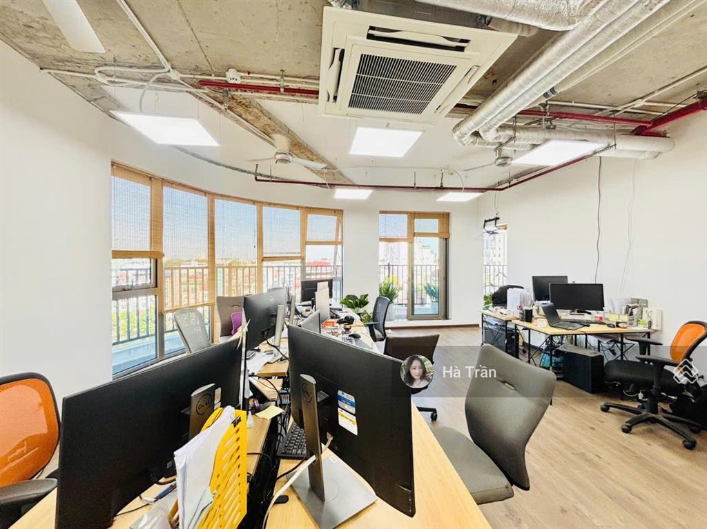 Nhanh chân! sàn vp đội cấn 140m2 cho thuê 26tr/tháng, view hồ, thang máy, 2 hầm xe, lô góc thoáng