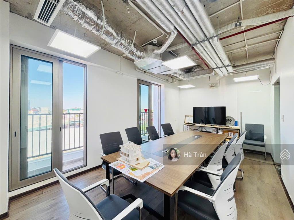 Nhanh chân! sàn vp đội cấn 140m2 cho thuê 26tr/tháng, view hồ, thang máy, 2 hầm xe, lô góc thoáng