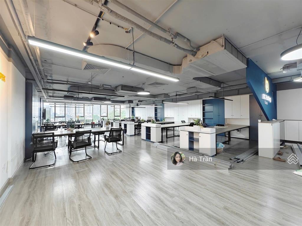 Siêu phẩm! sàn vp nguyễn trãi ngay cạnh vin cao xà lá 260m2 full nội thất chỉ 55tr/tháng, view hồ