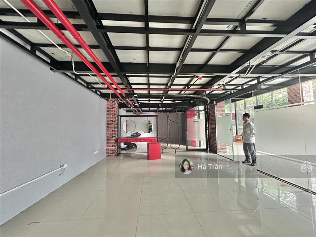 Gấp! sàn spa thái hà 150m2 cho thuê 30tr/tháng, mặt tiền 12m, hầm xe, bãi đỗ ô tô, bảo vệ 24/7