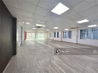 Còn trống sàn vp phố nguyễn thị định 180m2 cho thuê 35tr/tháng, thang máy, hầm xe, miễn phí dv