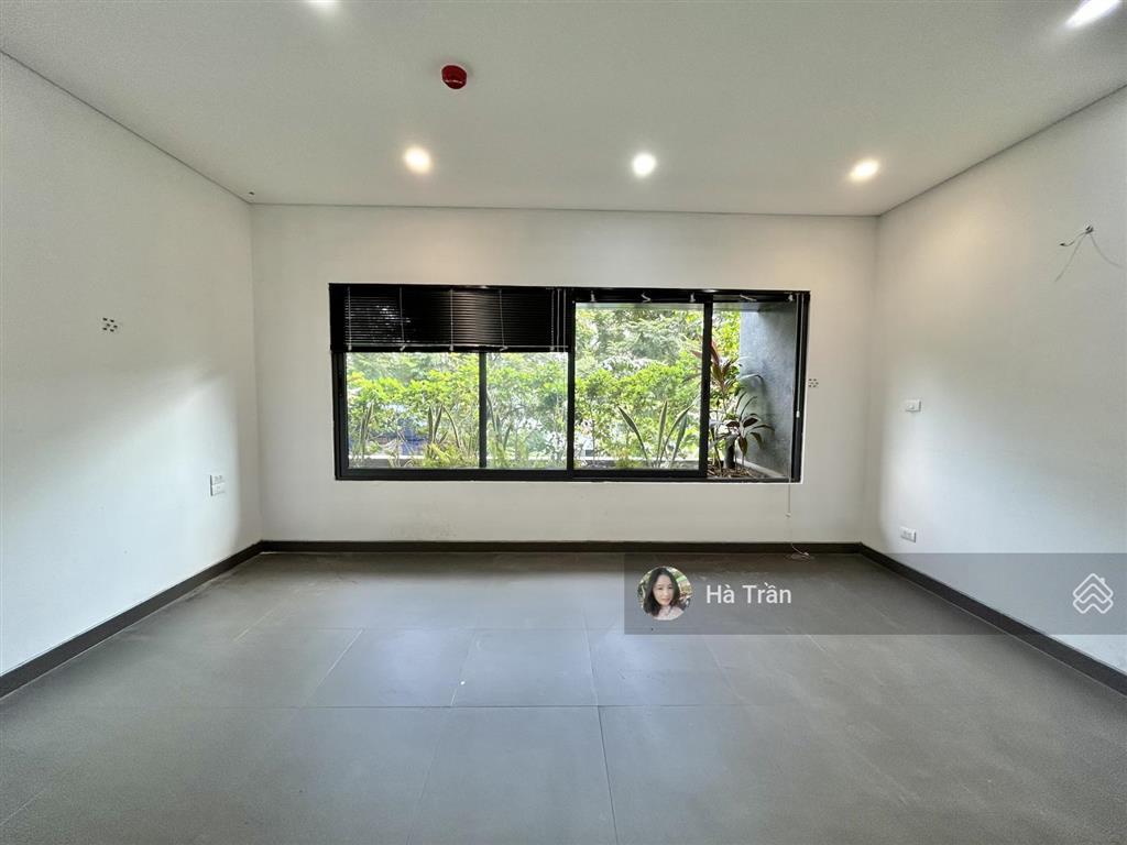 Thiết kế phong cách! sàn vp nguyễn xiển 120m2 cho thuê 21tr/tháng, thang máy, hầm xe, thoáng sáng