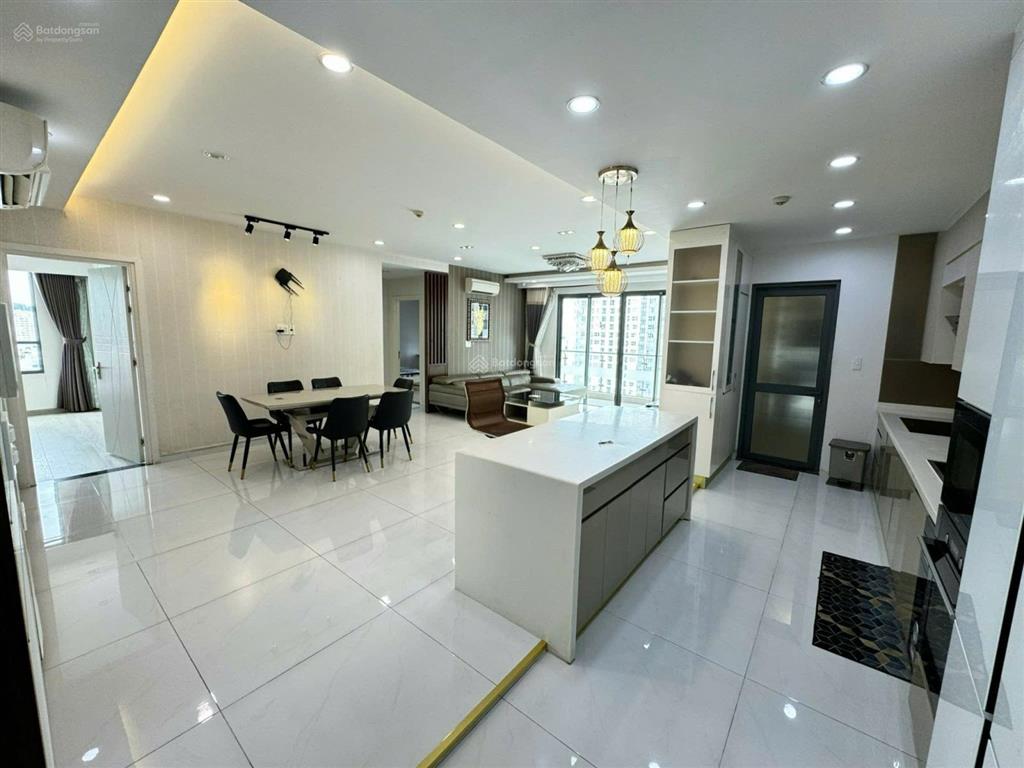 Cho thuê căn hộ 3pn quận 4 giá đẹp 2026.