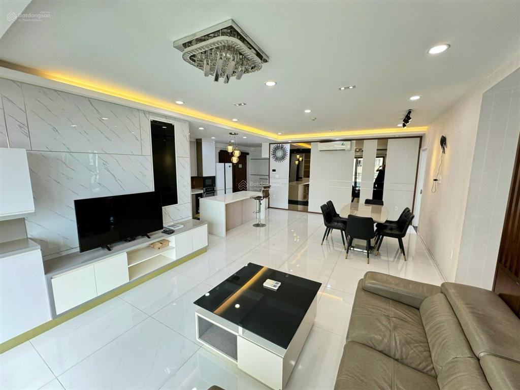 Cho thuê căn hộ 3pn quận 4 giá đẹp 2026.