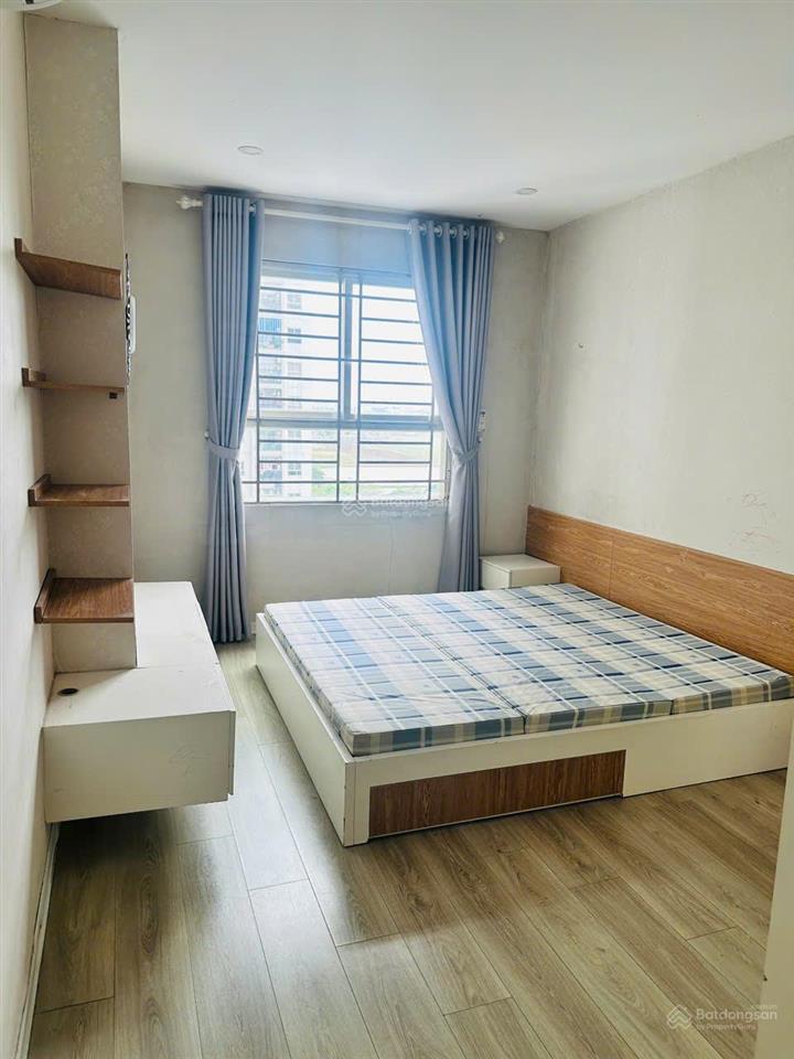 Tôi cần bán căn 3pn 2wc hướng đông nam view bể bơi nội khu ecohome phúc lợi  giá 5,x tỷ bao phí