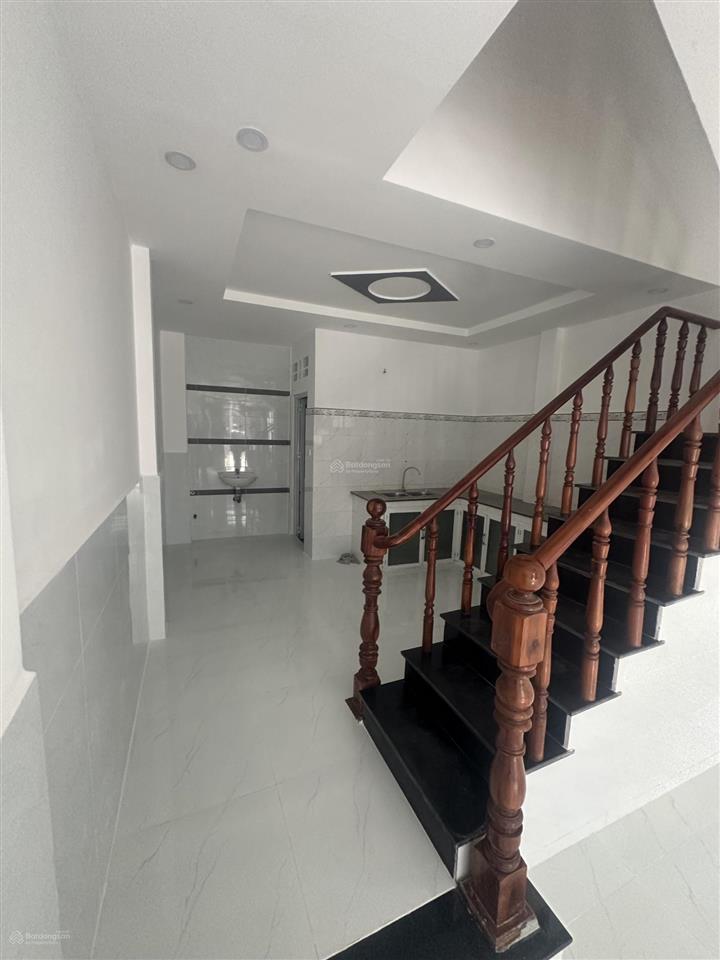 Bán nhà mặt tiền đường số 8. bhh. chỉ 4xt