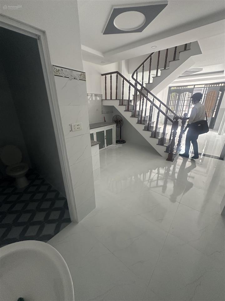 Bán nhà mặt tiền đường số 8. bhh. chỉ 4xt