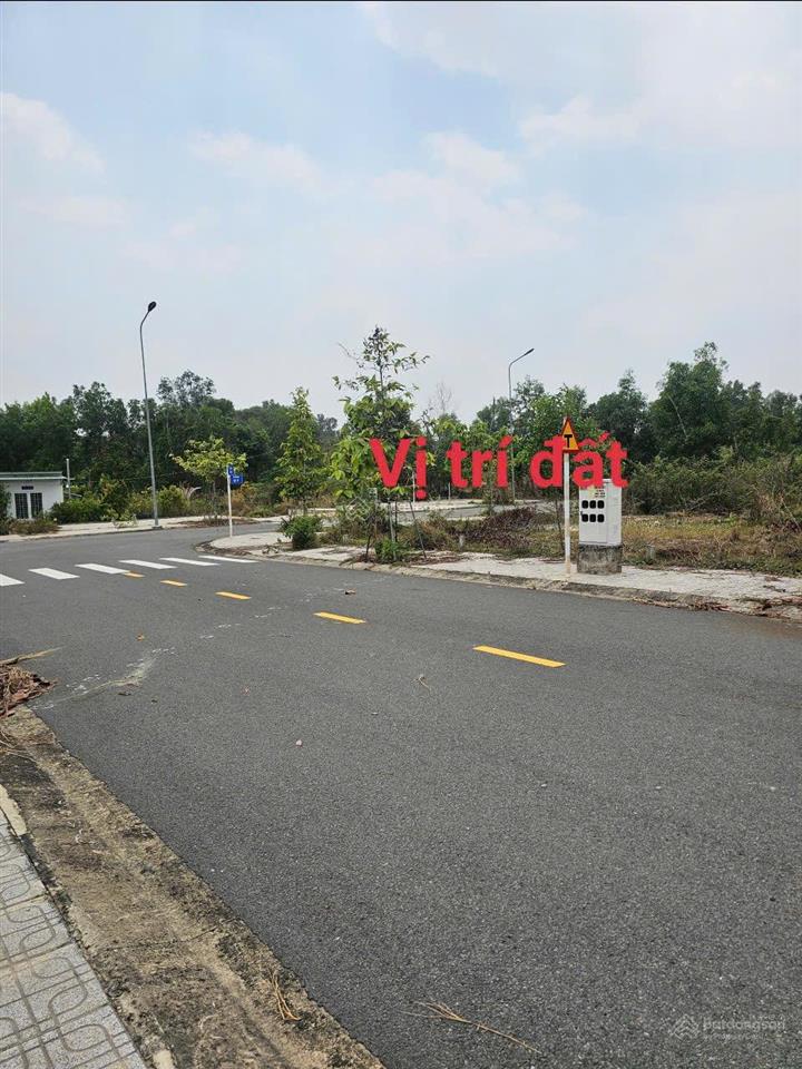 Bán đất chính chủ 80m2 gần hồ đá bàn, khu hành chính đất quốc, ttyt xã đất quốc