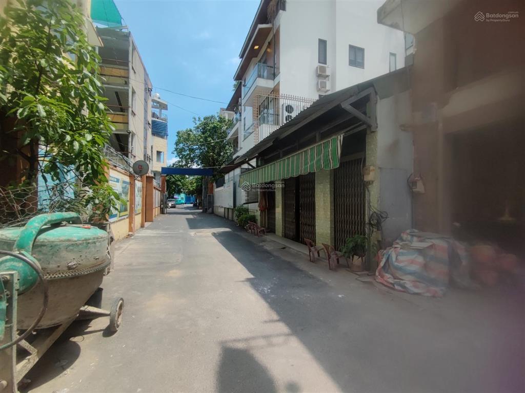 Bán đất tặng nhà cấp 4 q3, ngang 7.5m, hẻm xe hơi lý chính thắng