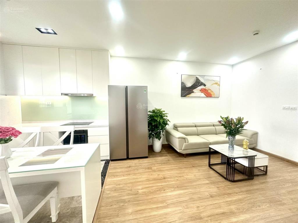 Bán nhanh căn 2pn 62m2 tại cc iris garden, view đẹp, giá 5.7 tỷ có slot oto .  0906 241 ***