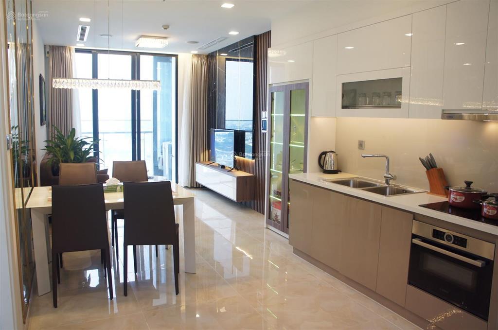 Chính chủ bán vinhomes golden river, 1 pn, full nội thất thiết kế cao cấp. có hđ thuê khách nhật