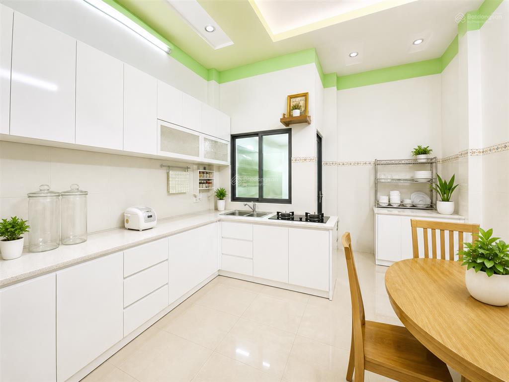 Nhà hxh 8m dương quảng hàm p.6 gò vấp, dt 4x17m, 1 trệt 3 lầu. giá 10,5 tỷ tl