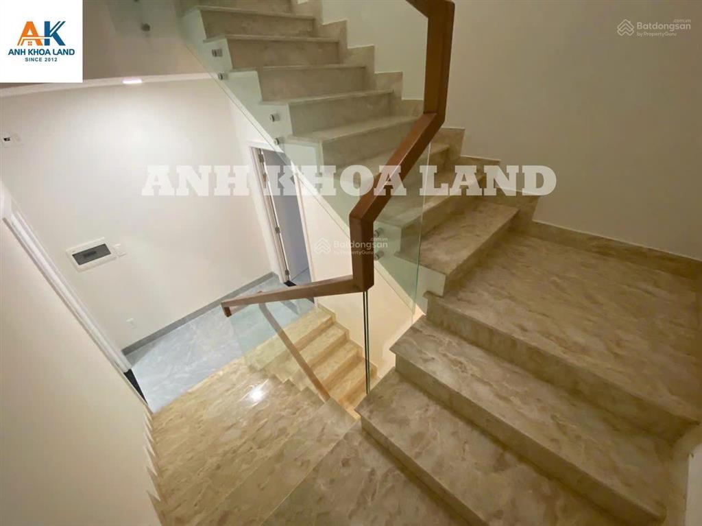 Bán nhà mới xây 4 tầng kdc ngay đường số 2 cách xa lộ hà nội và phạm văn đồng 400m kế vành đai 2