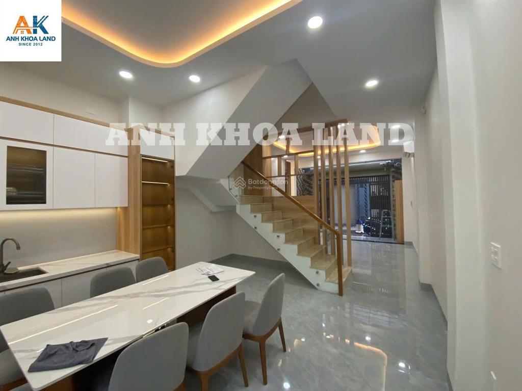 Bán nhà mới xây 4 tầng kdc ngay đường số 2 cách xa lộ hà nội và phạm văn đồng 400m kế vành đai 2