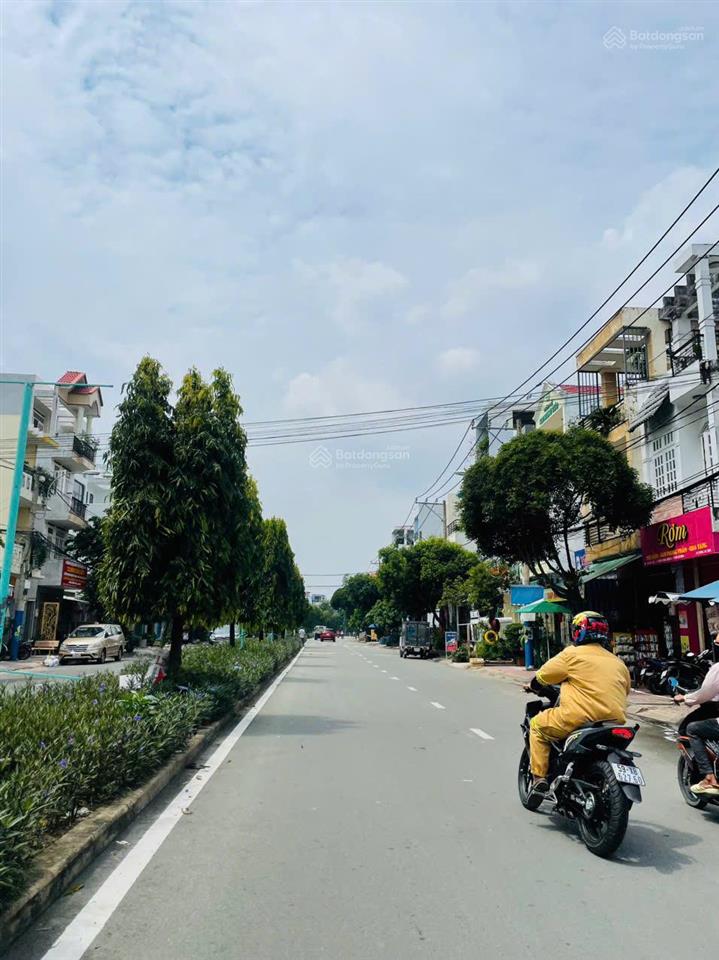Bán gấp nhà mặt tiền kinh doanh đại lộ 3 vip nhất khu phước bình ngay đỗ xuân hợp giá f0 đầu tư tốt