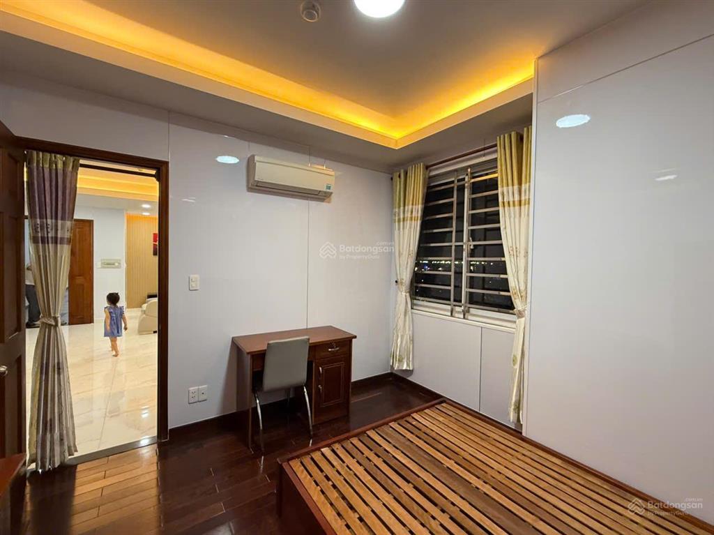 Bán căn hộ central plaza 65m2 (2pn/2wc) căn góc gần thang máy cực thoáng