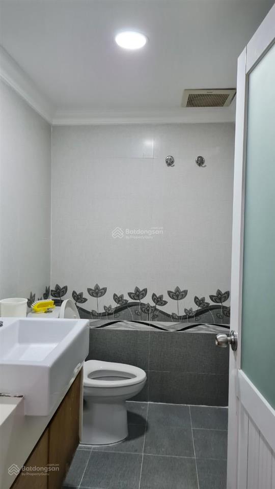 Bán căn hộ sư vạn hạnh q10 60m2 (2pn) tầng cao view đỉnh 2.95 tỷ (sổ hồng chính chủ)