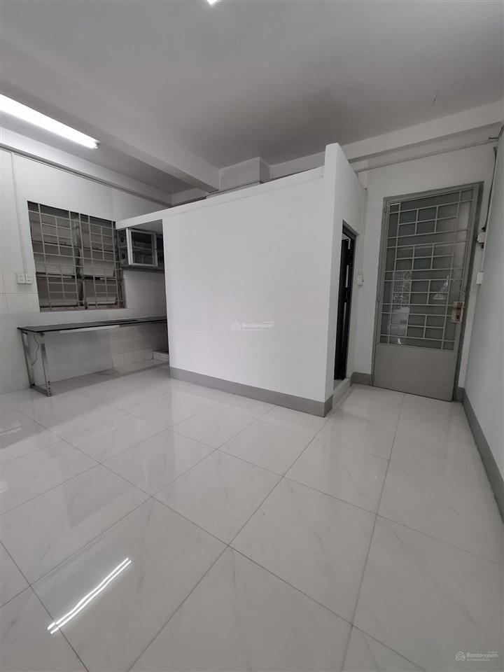 Bán căn hộ lý thường kiệt q10 50m2 (2pn) chính chủ đứng bán 2.75 tỷ