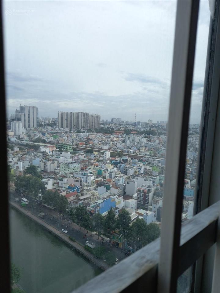 Chính chủ đi mỹ bán gấp căn hộ screc tower quận 3  74m², 2pn tầng cao view đẹp, giá tốt 4.9 tỷ