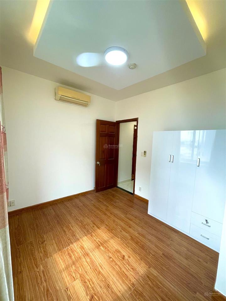 Mặt tiền hoàng văn thụ căn hộ 2pn park legend thoáng mát giá bất ngờ chỉ 12 tr/tháng