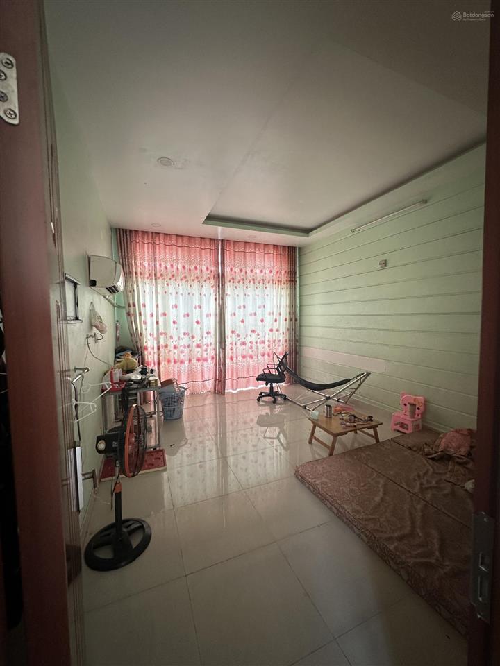 Nhà chính chủ 4 tầng 6pn 5nvs mtkd đường hoà bình phường 5 cũ quận 11