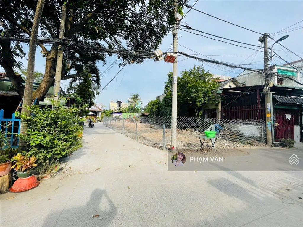Đất hiếm. chỉ ngoài 3ty  đất hẻm xe hơi  53m2 gần phạm văn đồng